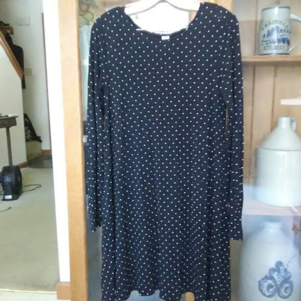 Old Navy long sleeve polka dot dress